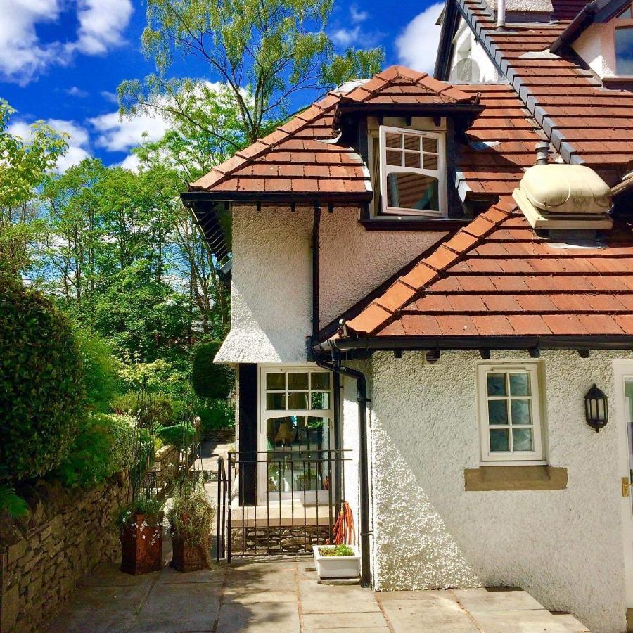 Bed & Breakfast Storrs Gate House 5*