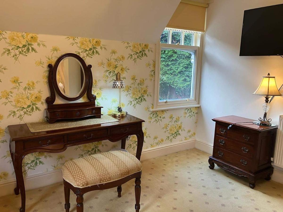 Bed & Breakfast Storrs Gate House